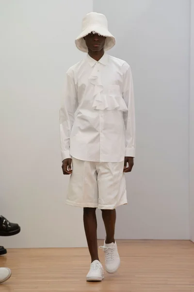 Look 29
